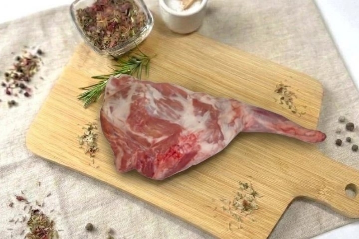 Баранина лопатка на кости